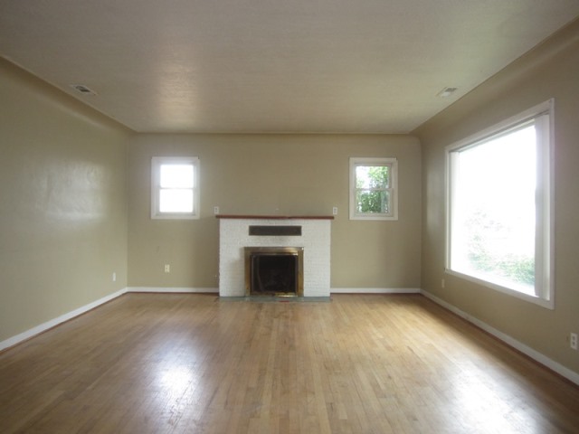 1237 Uglow Avenue SDallas, OR, 97338Polk County