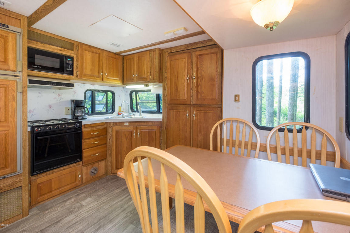 3700 N Hwy 101, Unit #81, Depoe Bay, OR 97341