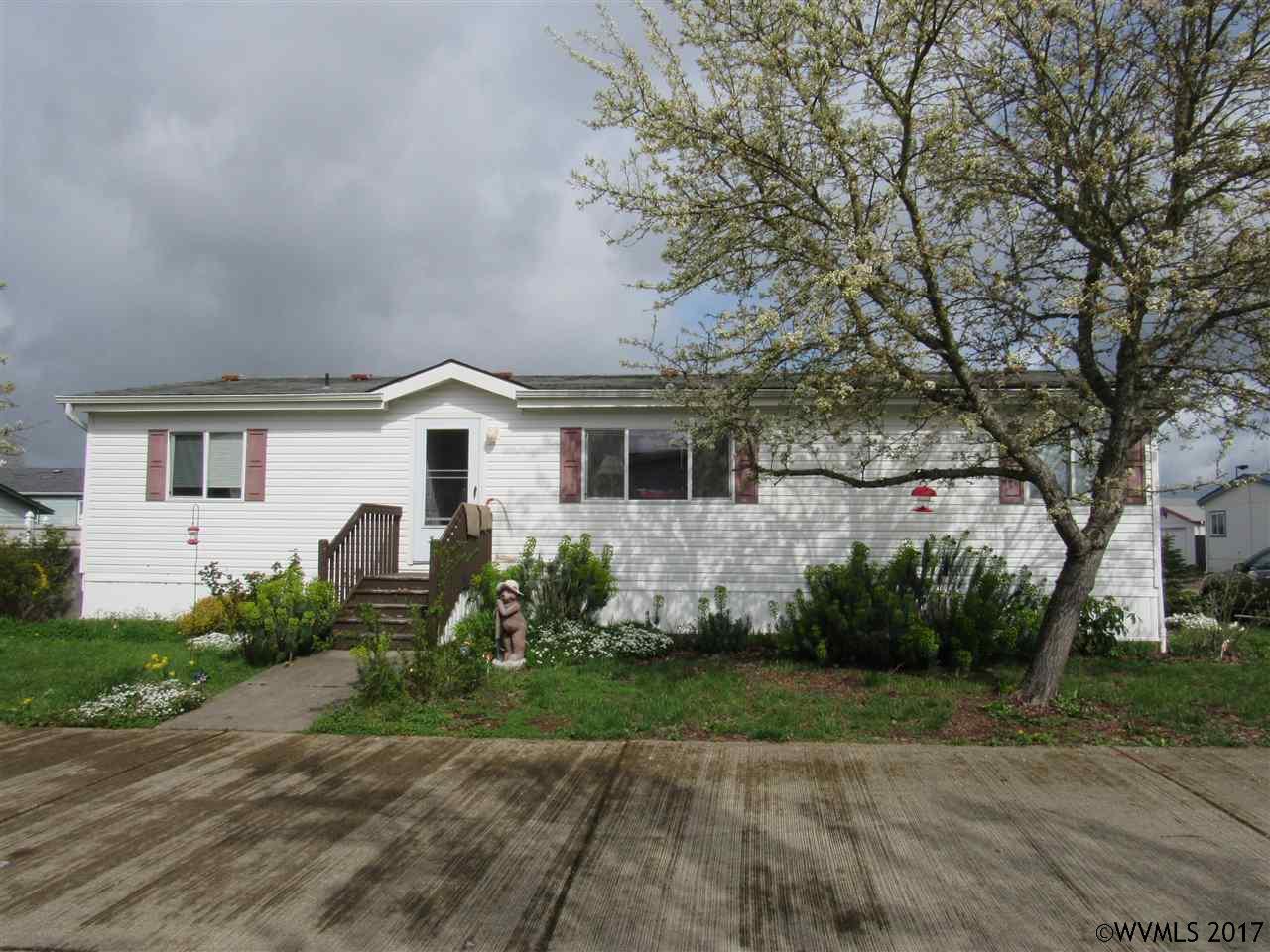 200Market  St, Lebanon, OR 97355