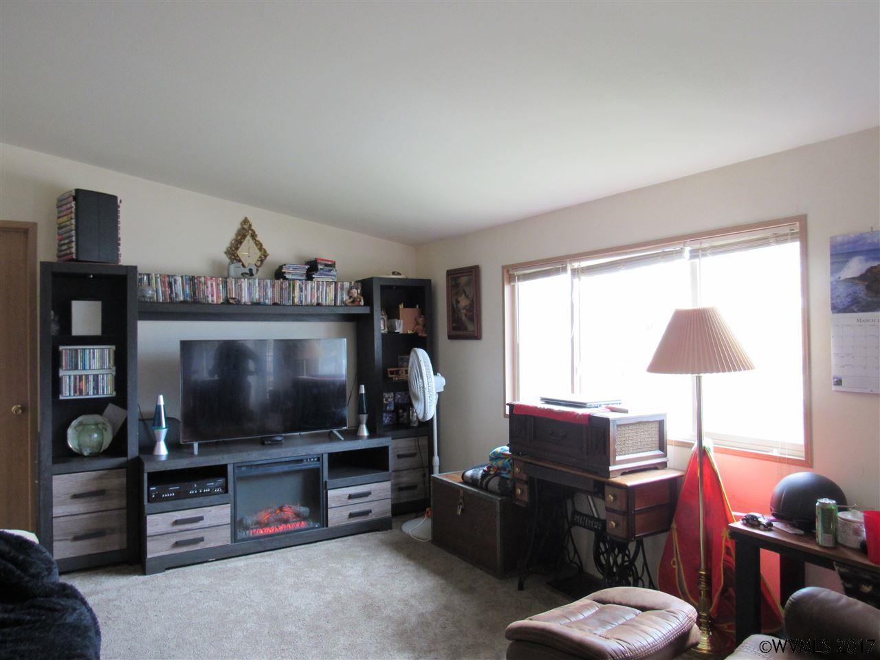 200Market  St, Lebanon, OR 97355