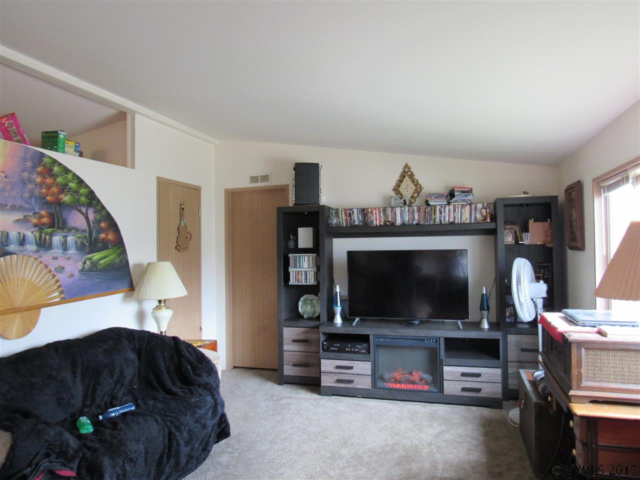 200Market  St, Lebanon, OR 97355