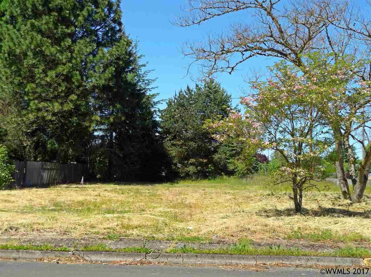 901 W Vine St, Lebanon, OR 97355