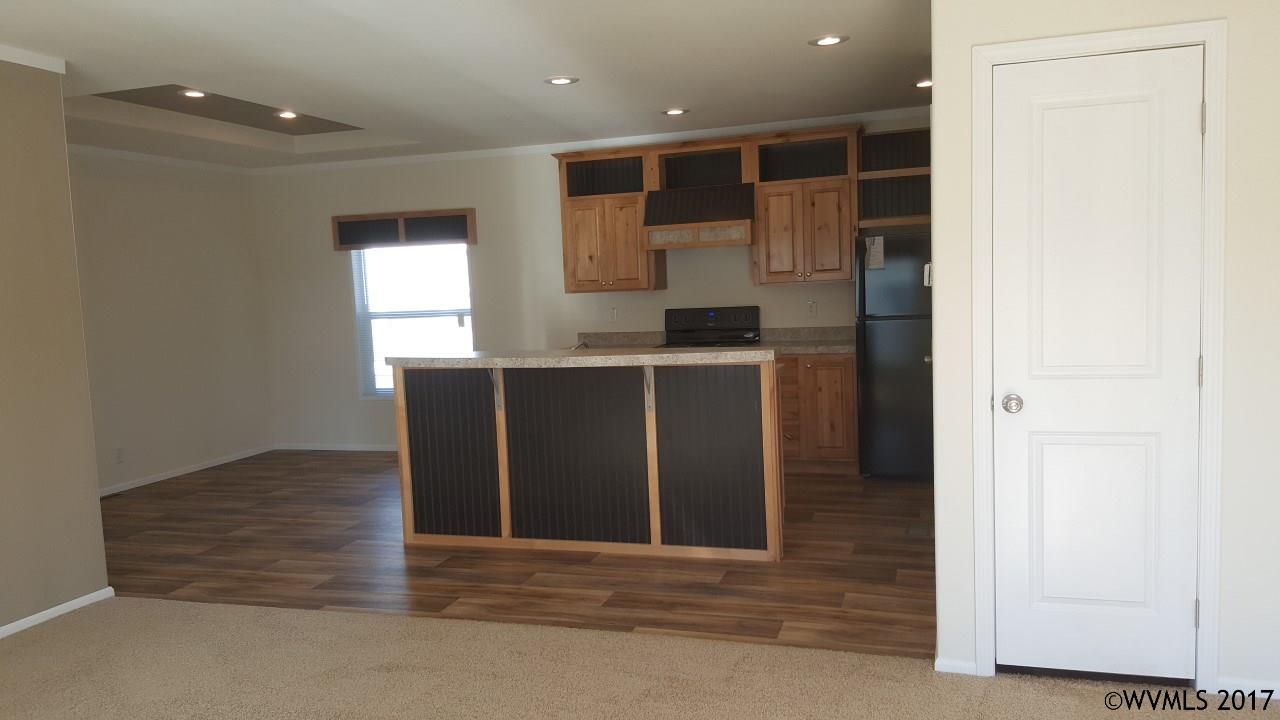 200Market  St, Lebanon, OR 97355