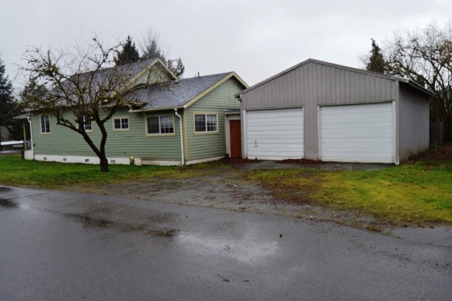 312 SE Ivy StMill City, OR, 97360Linn County