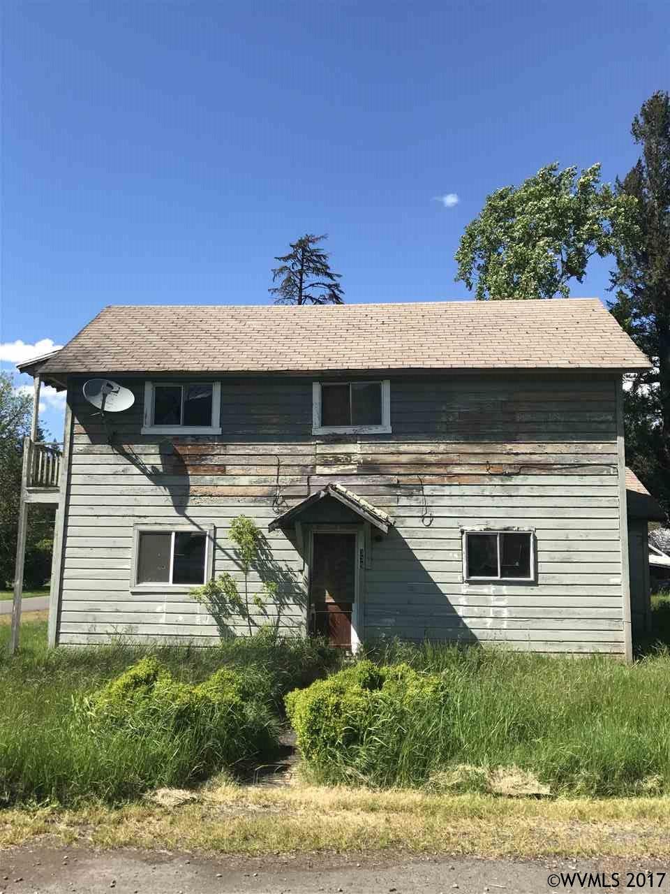 339 SW Cedar St, Mill City, OR 97360