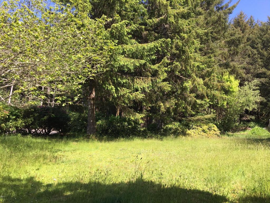 TL229 SE Keel, Lincoln City, OR 97367