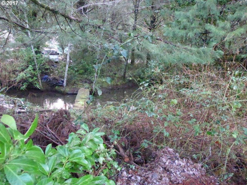 36 N HOBBY CT, Otis, OR 97368