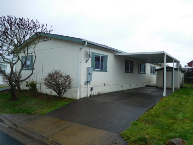 1015 Oak St #18Silverton, OR, 97381Marion County