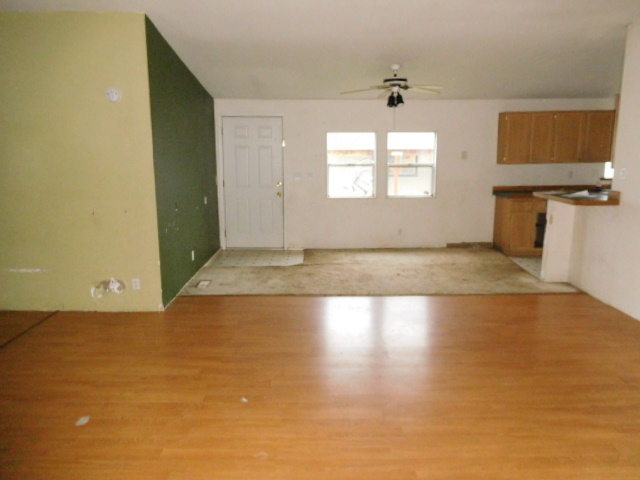 1015 Oak St #18Silverton, OR, 97381Marion County