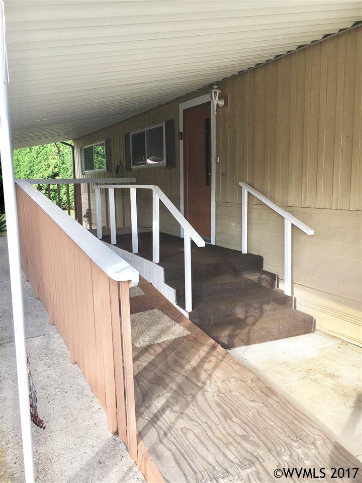 1307 S Water  St, Silverton, OR 97381