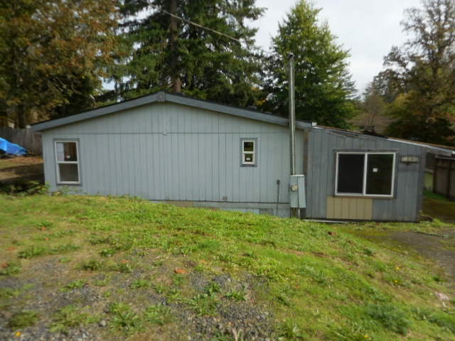 1241 Fern LnSweet Home, OR, 97386Linn County