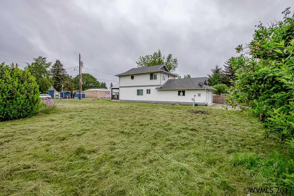 9607th  Av, Sweet Home, OR 97386