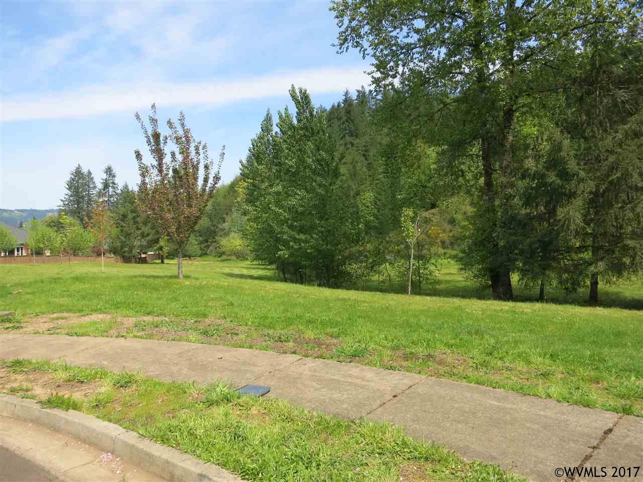301Taylor Creek, Sweet Home, OR 97386