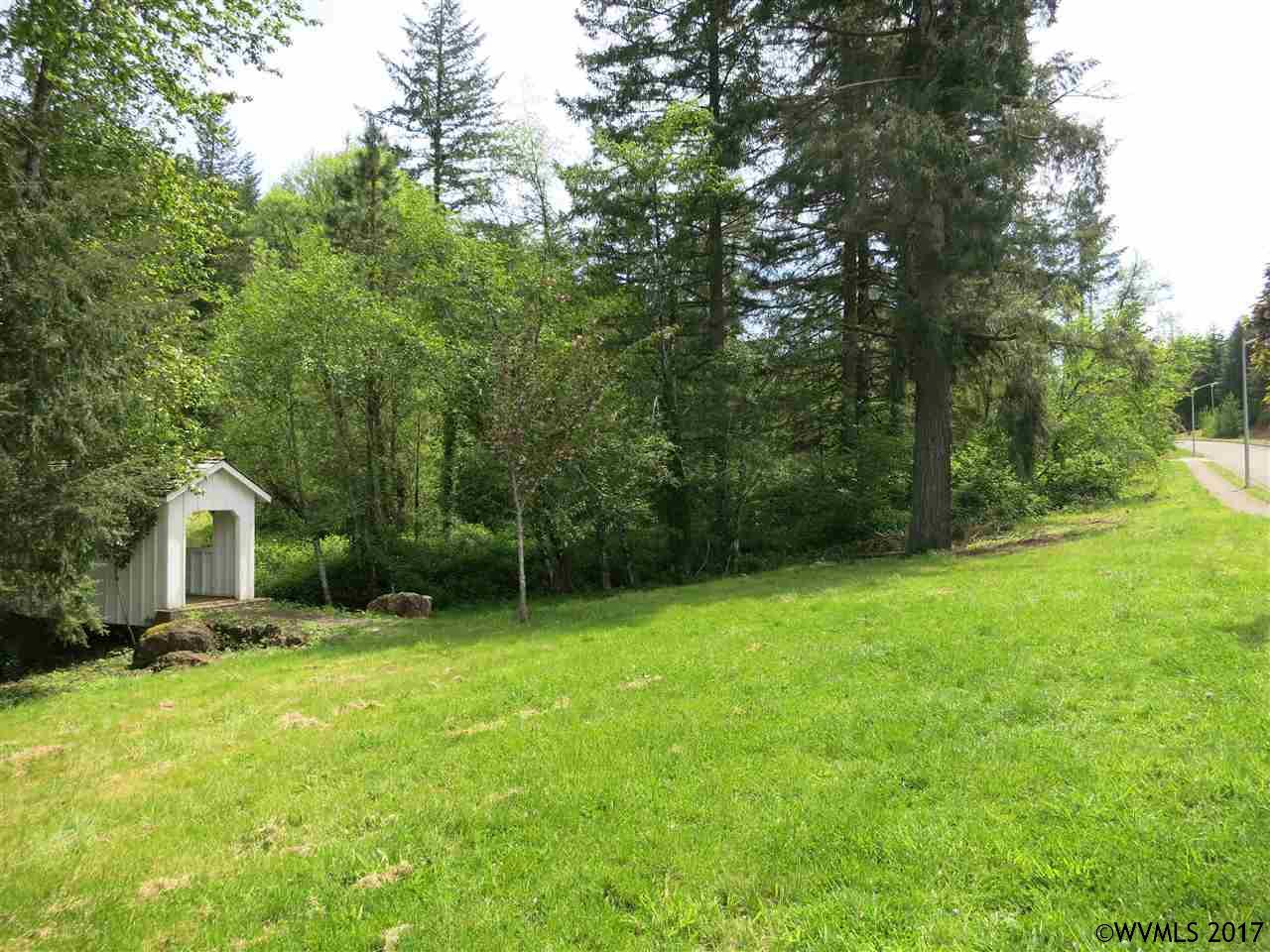 301Taylor Creek, Sweet Home, OR 97386