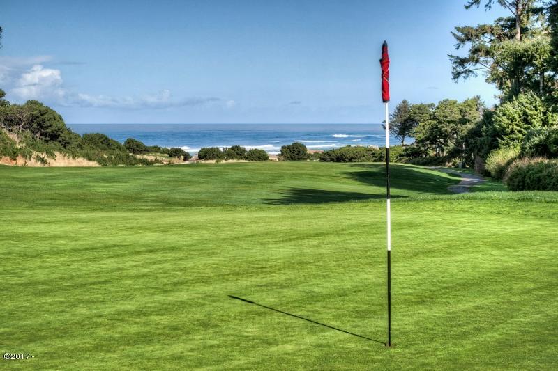 25 Bay Ridge Lp, Gleneden Beach, OR 97388
