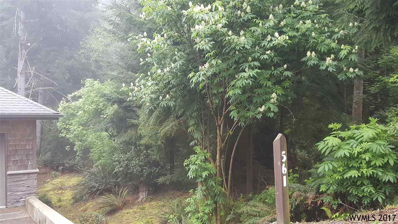 560Fairway Dr, Gleneden Beach, OR 97388