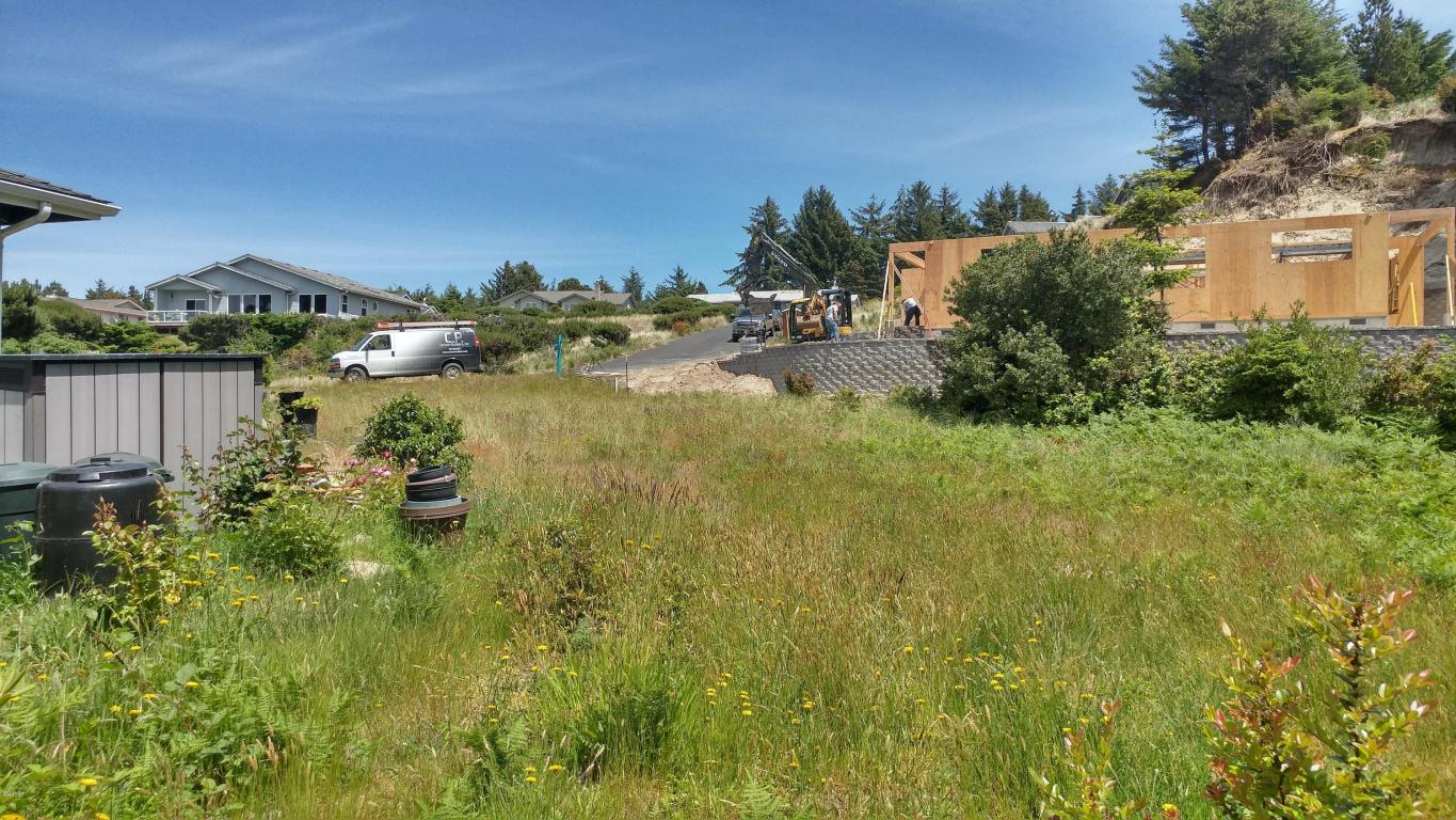 2722 NW Seafarer, Waldport, OR 97394