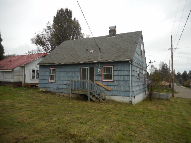 611 NE C StWillamina, OR, 97396Yamhill County