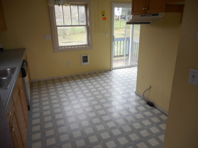 611 NE C StWillamina, OR, 97396Yamhill County