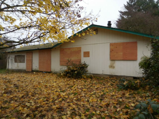 1173 Berntzen RoadEugene, OR, 97402Lane County