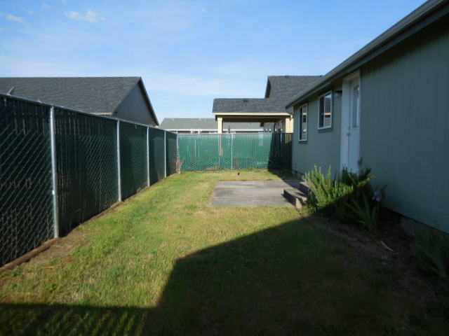 5340 Golden Eagle DrEugene, OR, 97402Lane County
