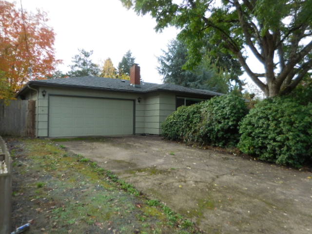 152 Hatton Ave EEugene, OR, 97404Lane County