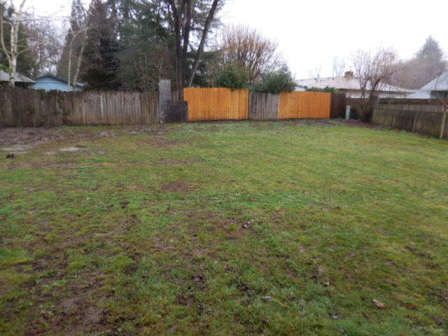 184 & 186 Norman AveEugene, OR, 97404Lane County