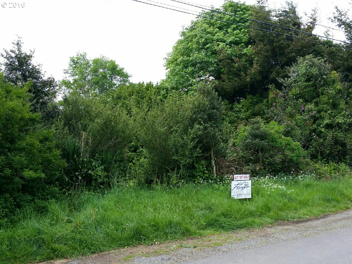 0 1st ST, Bandon, OR 97411