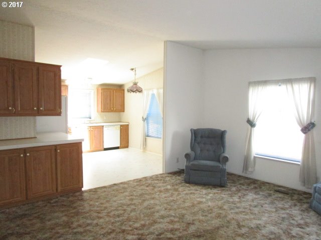 510 SHOREPINES CT, Coos Bay, OR 97420
