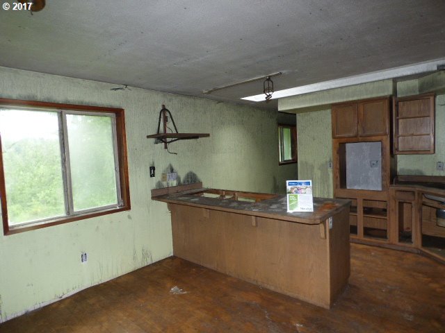 62760 KOSKI RD, Coos Bay, OR 97420