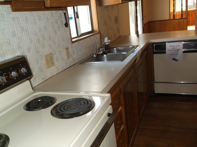 90839 ROBERTSON LN, Coos Bay, OR 97420