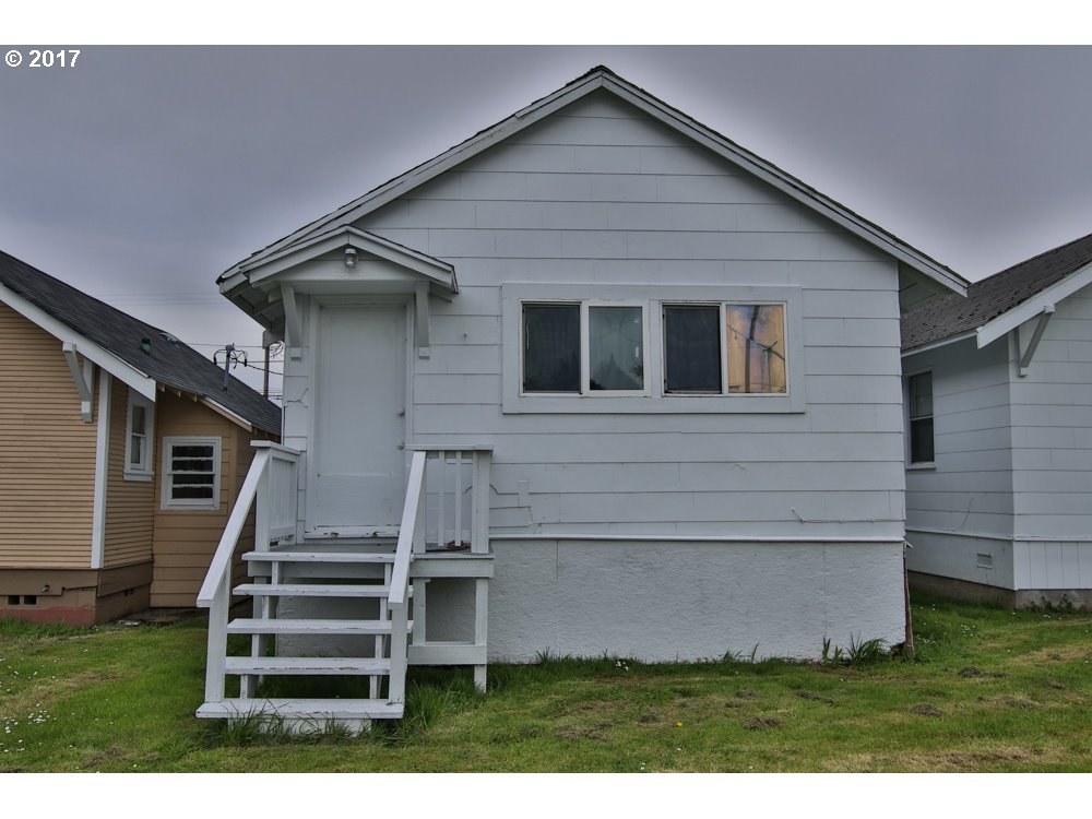 857 S 2ND, Coos Bay, OR 97420