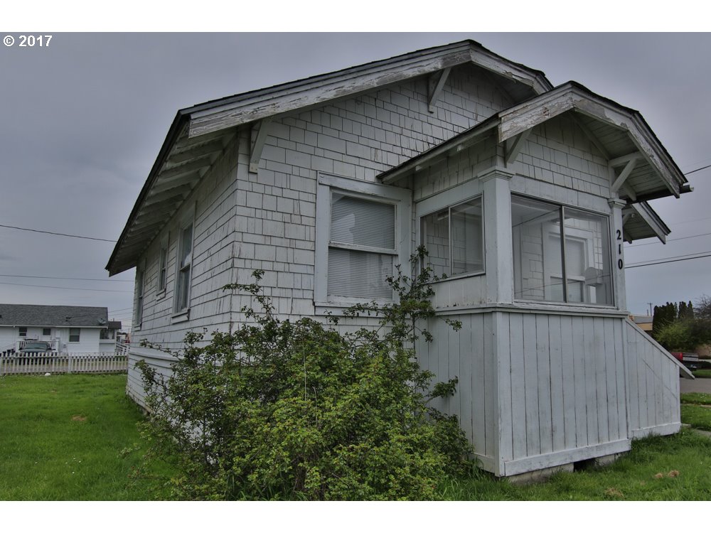 210 INGERSOLL, Coos Bay, OR 97420