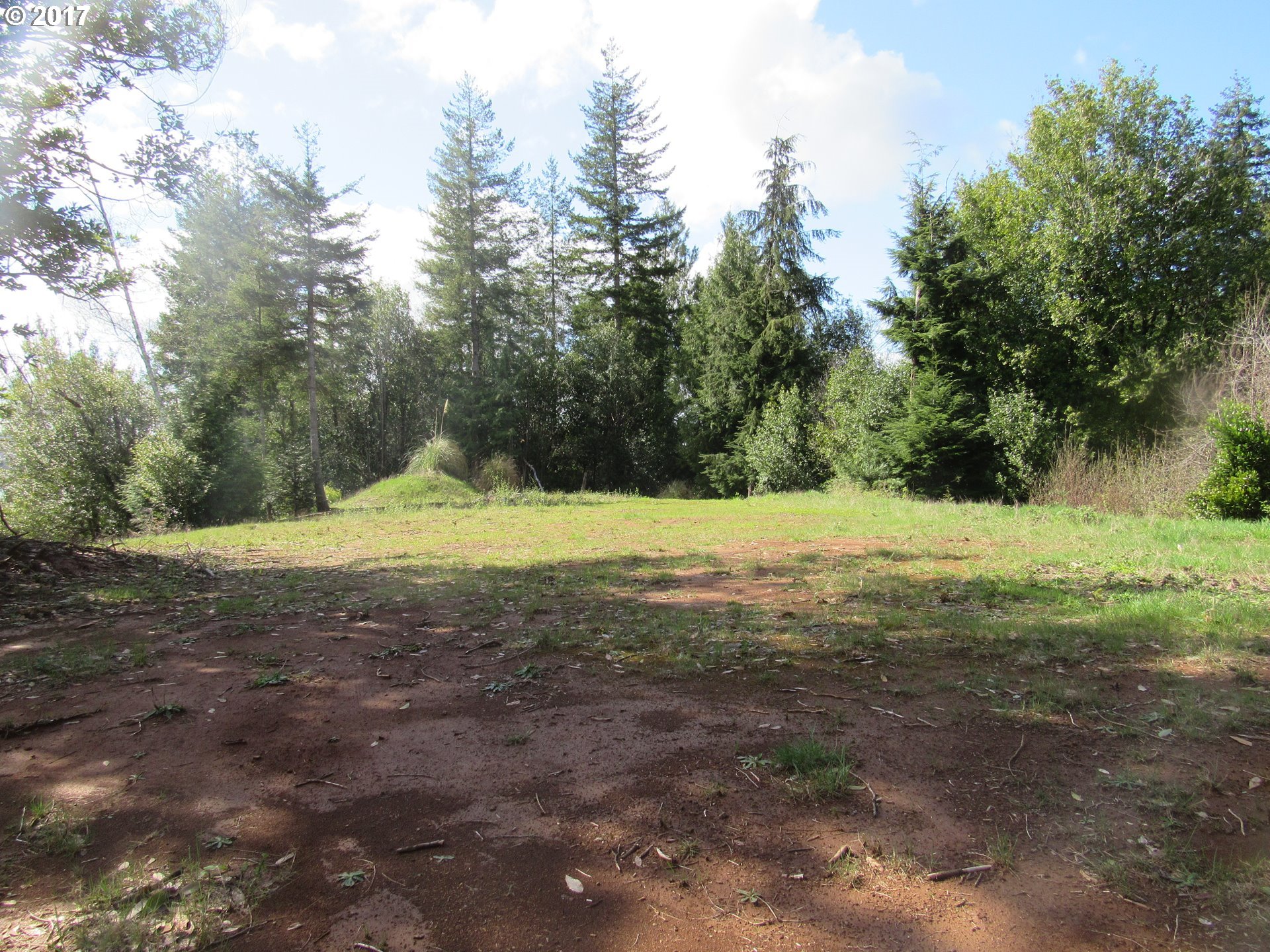 0 Falcons Nest1102, Coquille, OR 97423