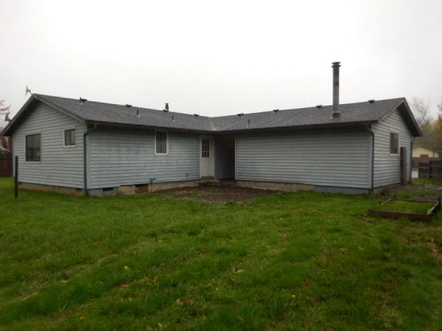 1829 Carver PlCottage Grove, OR, 97424Lane County