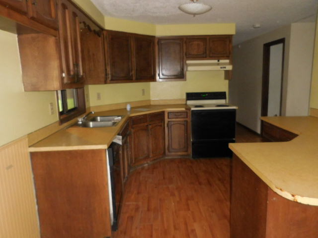 1829 Carver PlCottage Grove, OR, 97424Lane County