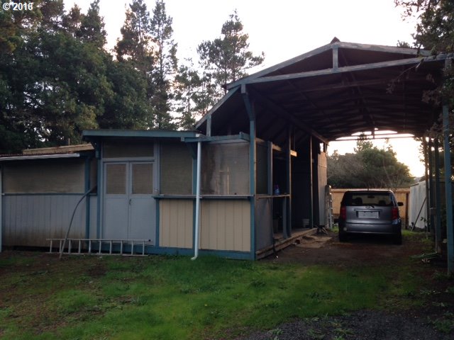164 Outer Drive, Florence, OR 97439