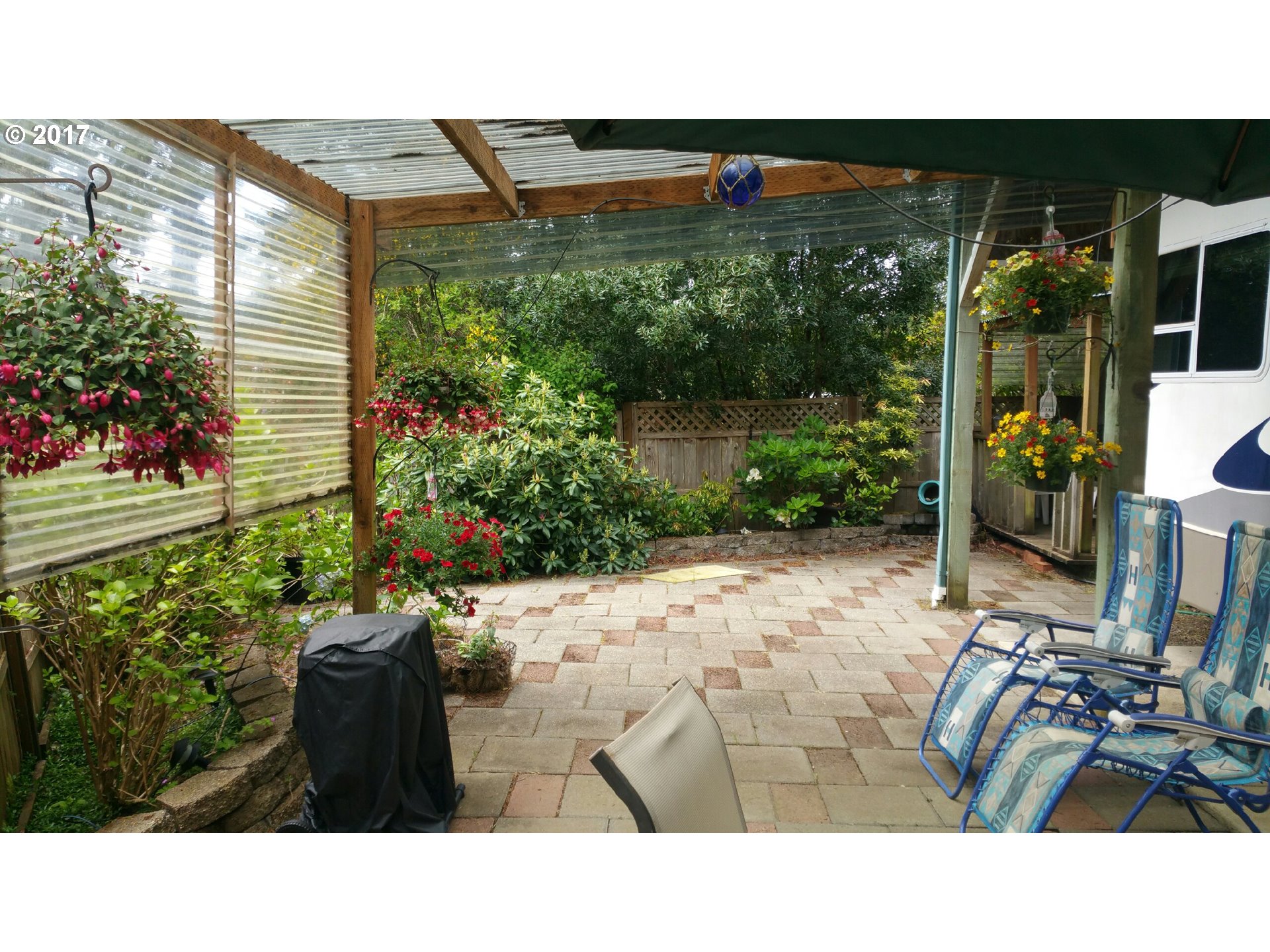 50 EASY ST, Florence, OR 97439