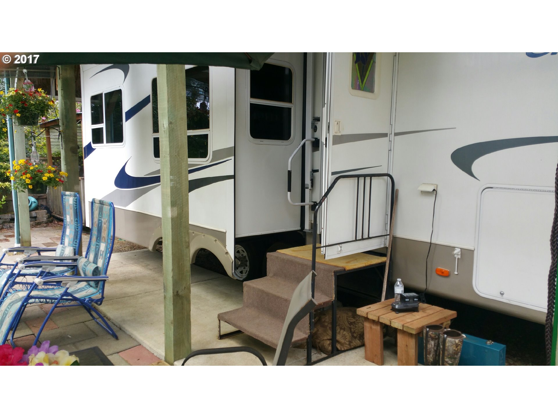 50 EASY ST, Florence, OR 97439