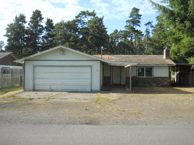1351 20th StFlorence, OR, 97439Lane County