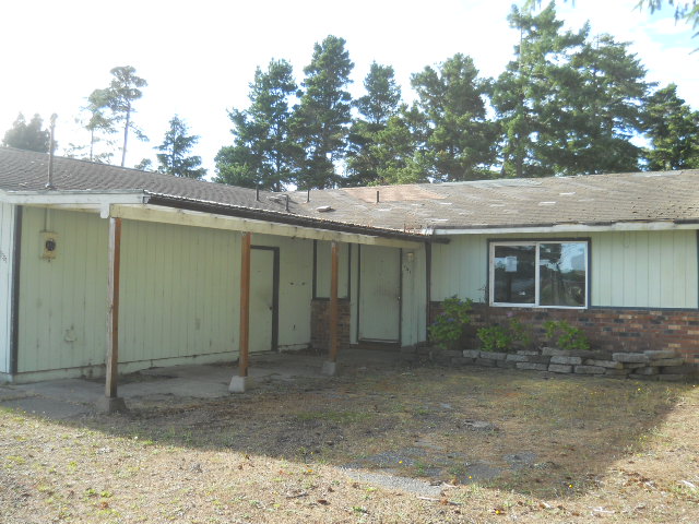 1351 20th StFlorence, OR, 97439Lane County