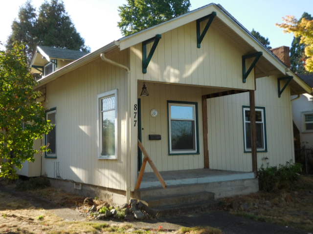 877 Laurel StJunction City, OR, 97448Lane County