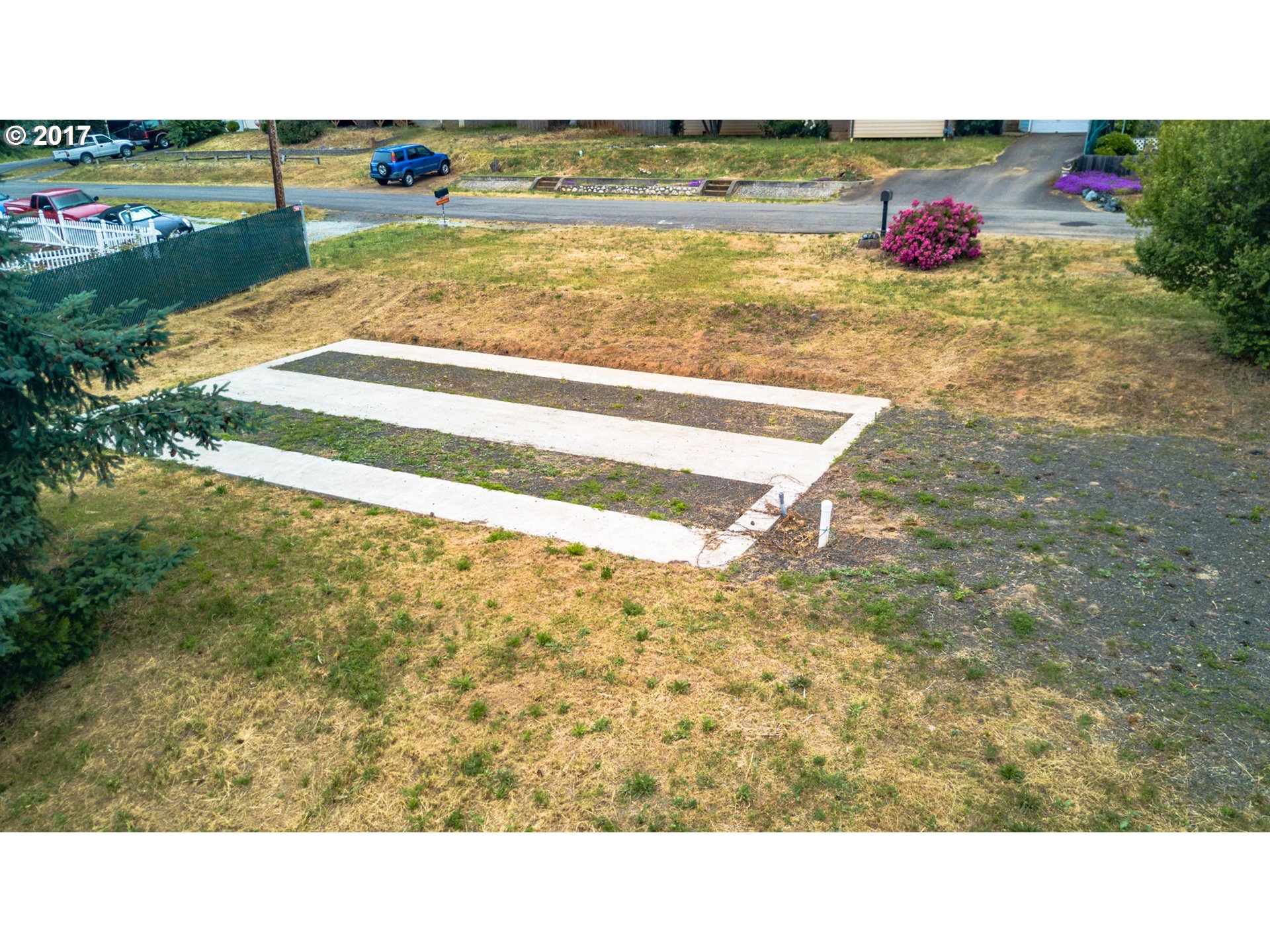 818 NE MADRONA DR, Myrtle Creek, OR 97457