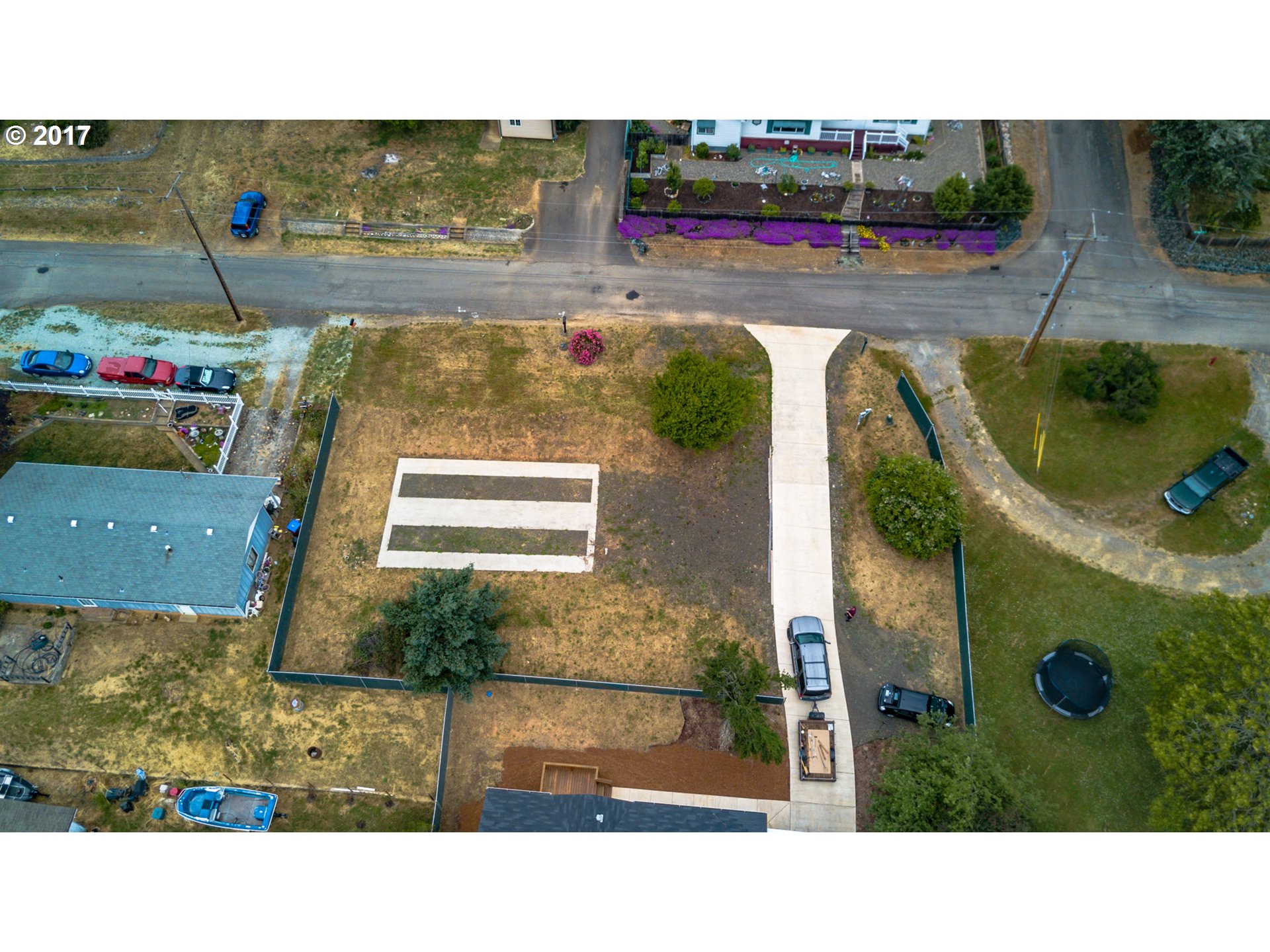 818 NE MADRONA DR, Myrtle Creek, OR 97457