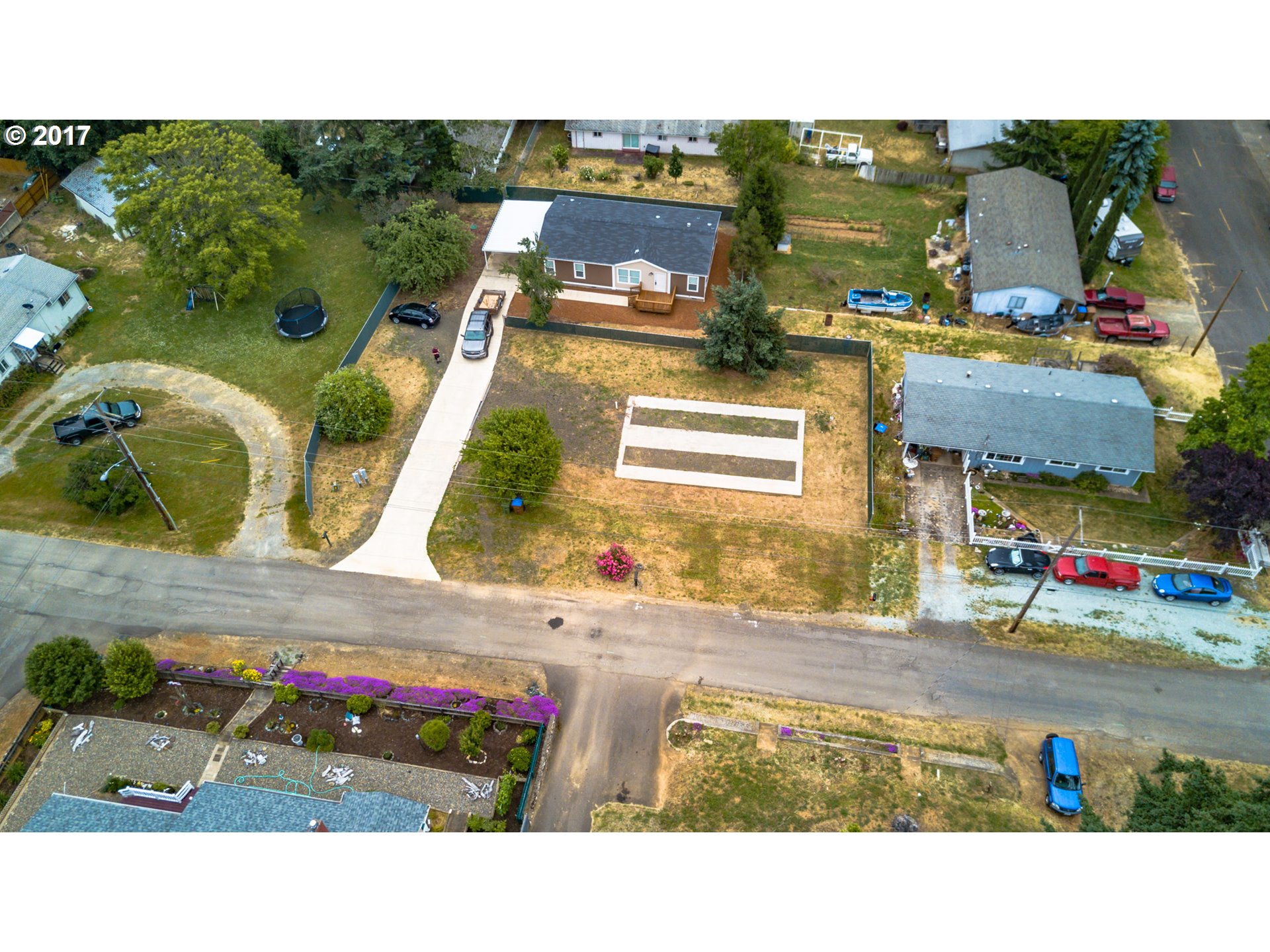 818 NE MADRONA DR, Myrtle Creek, OR 97457
