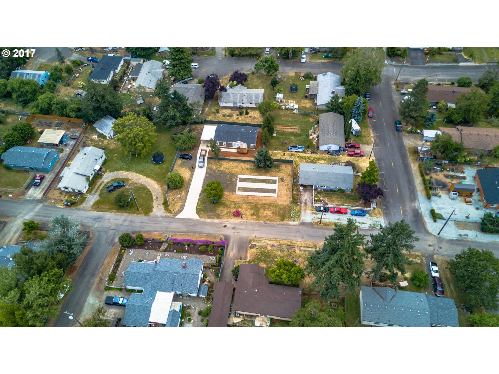 818 NE MADRONA DR, Myrtle Creek, OR 97457