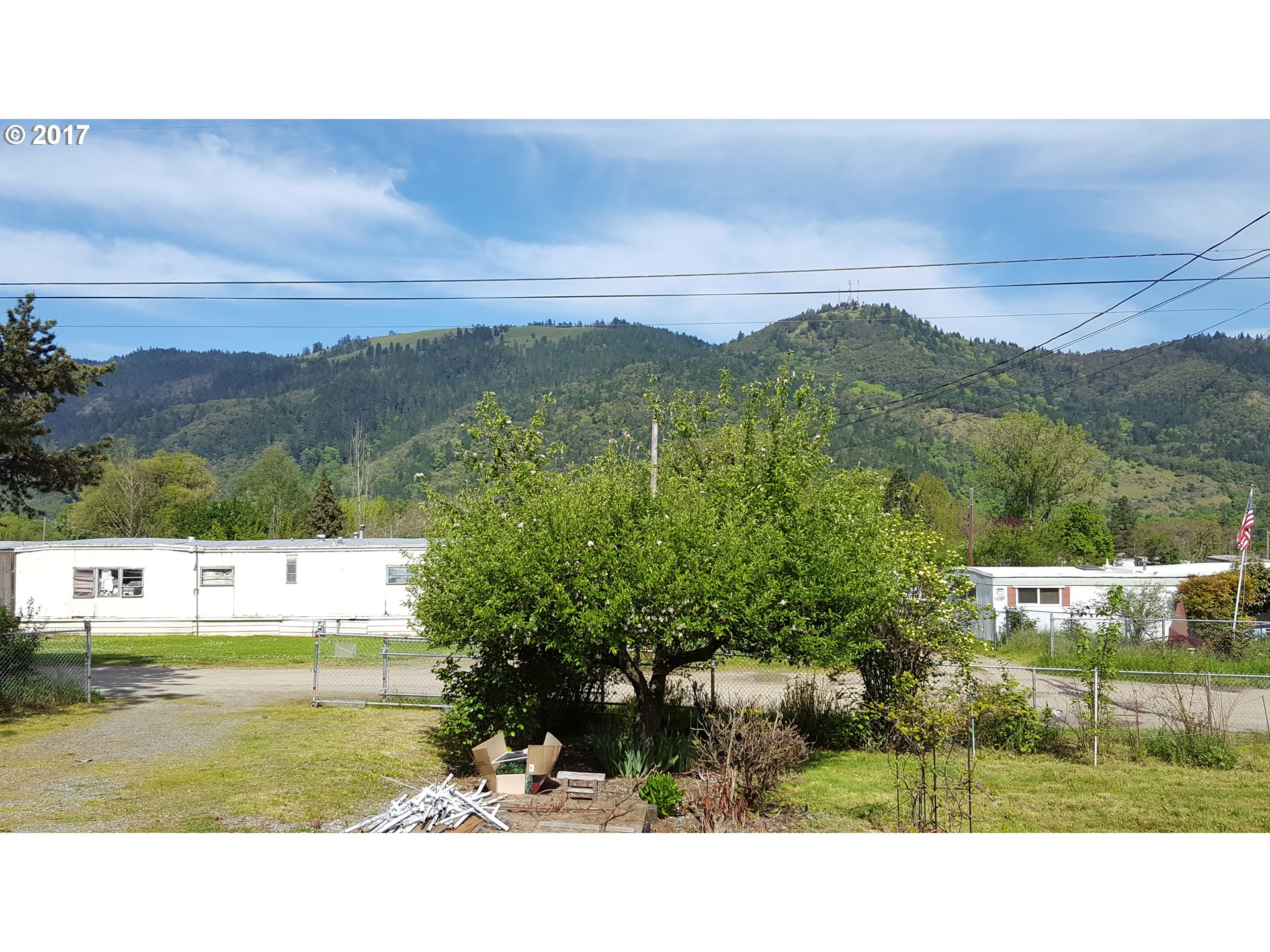 1094 COOK ST, Myrtle Creek, OR 97457