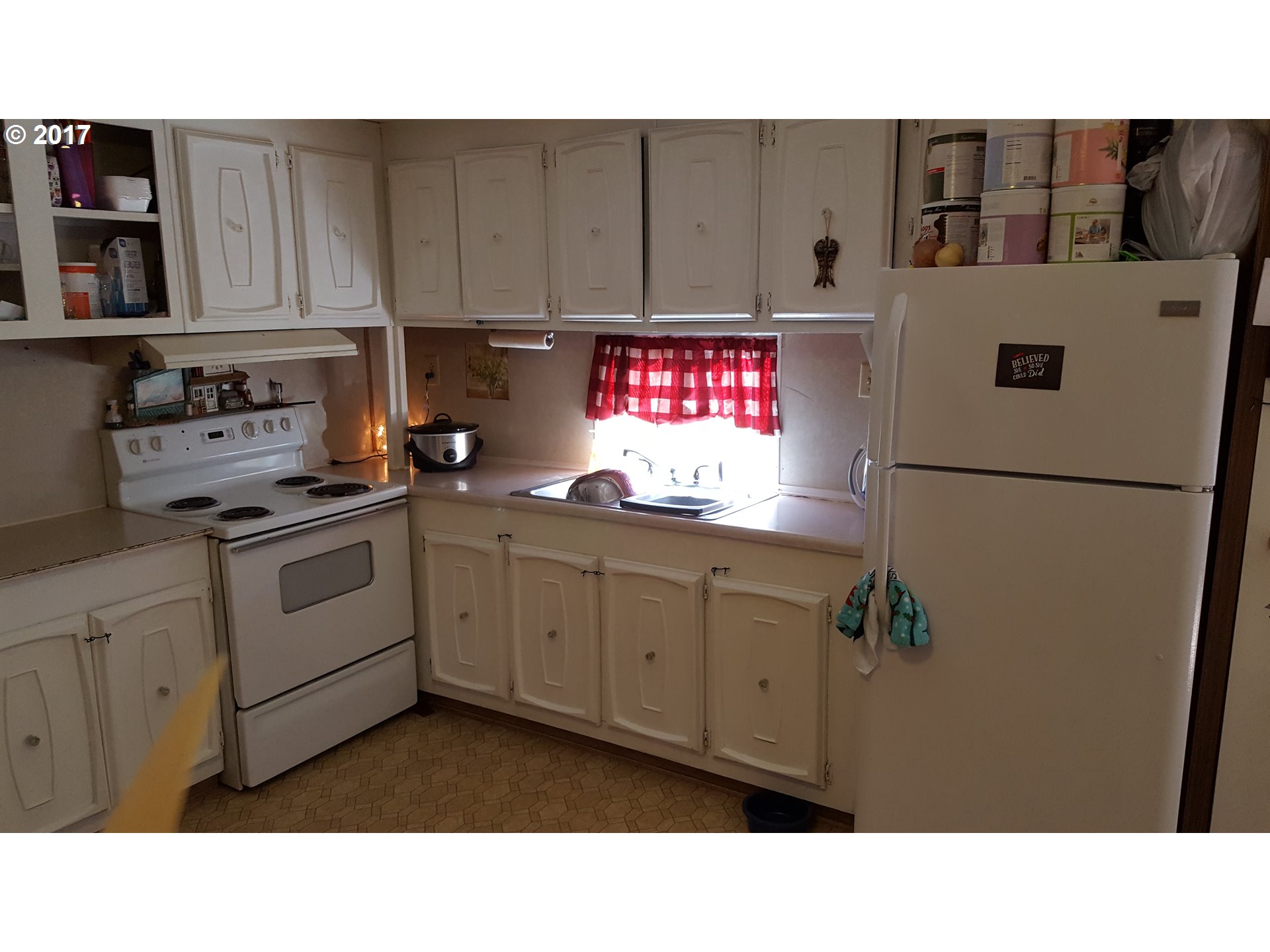 1094 COOK ST, Myrtle Creek, OR 97457