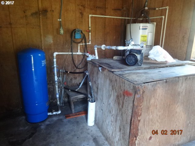 1260 BOOTH RANCH RD, Myrtle Creek, OR 97457