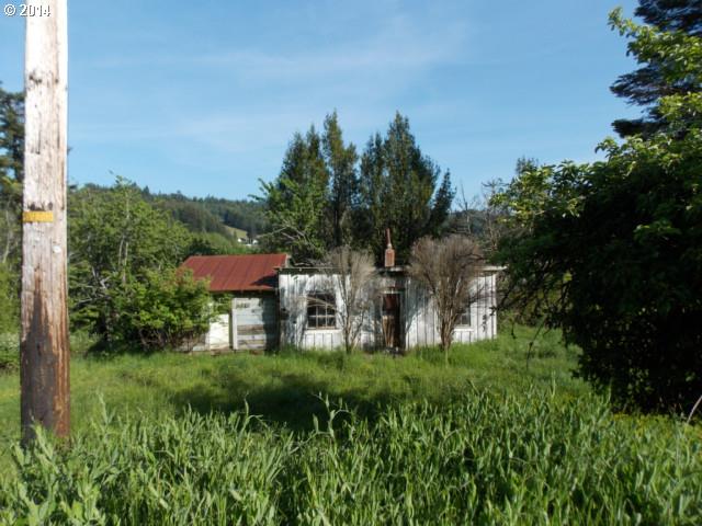 90500 NORTH FORK LN, Myrtle Point, OR 97458